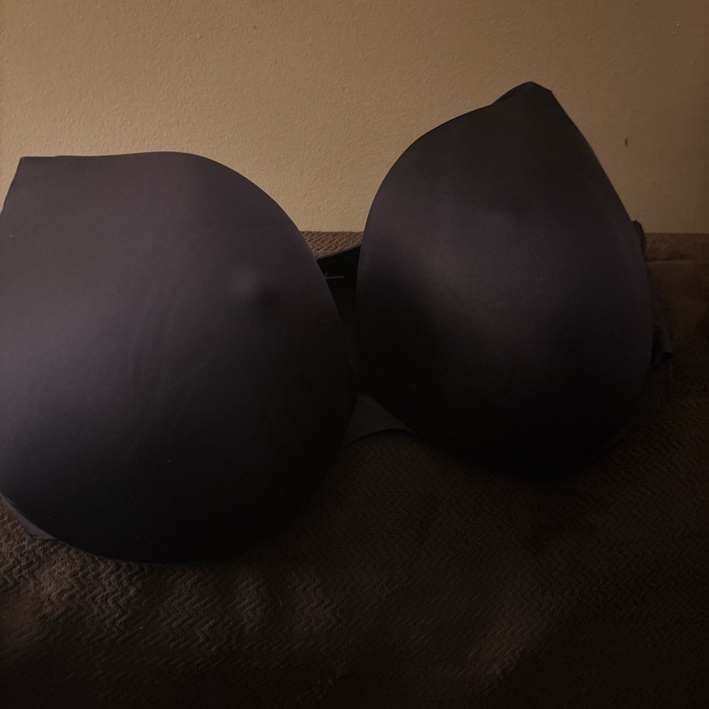 SKIMS limited edition Nipple Bra